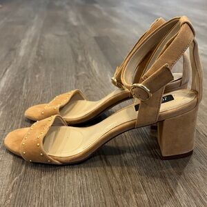 Jones New York Beige Studded Heels